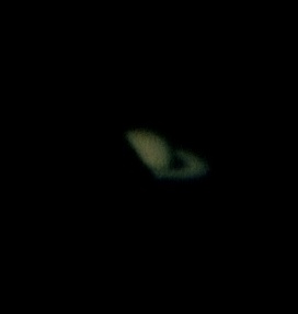 Saturn verschwindet hinter dem Mond