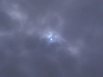 verh�llter Mond